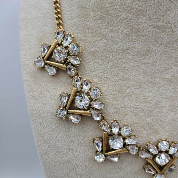 J Crew Clear Crystal Gold Tone V Cluster Statement Necklace - Picture 8 of 9
